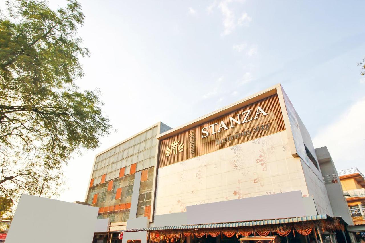 Oyo 26991 Stanza Luxurios Stay Zahirabad Exterior photo
