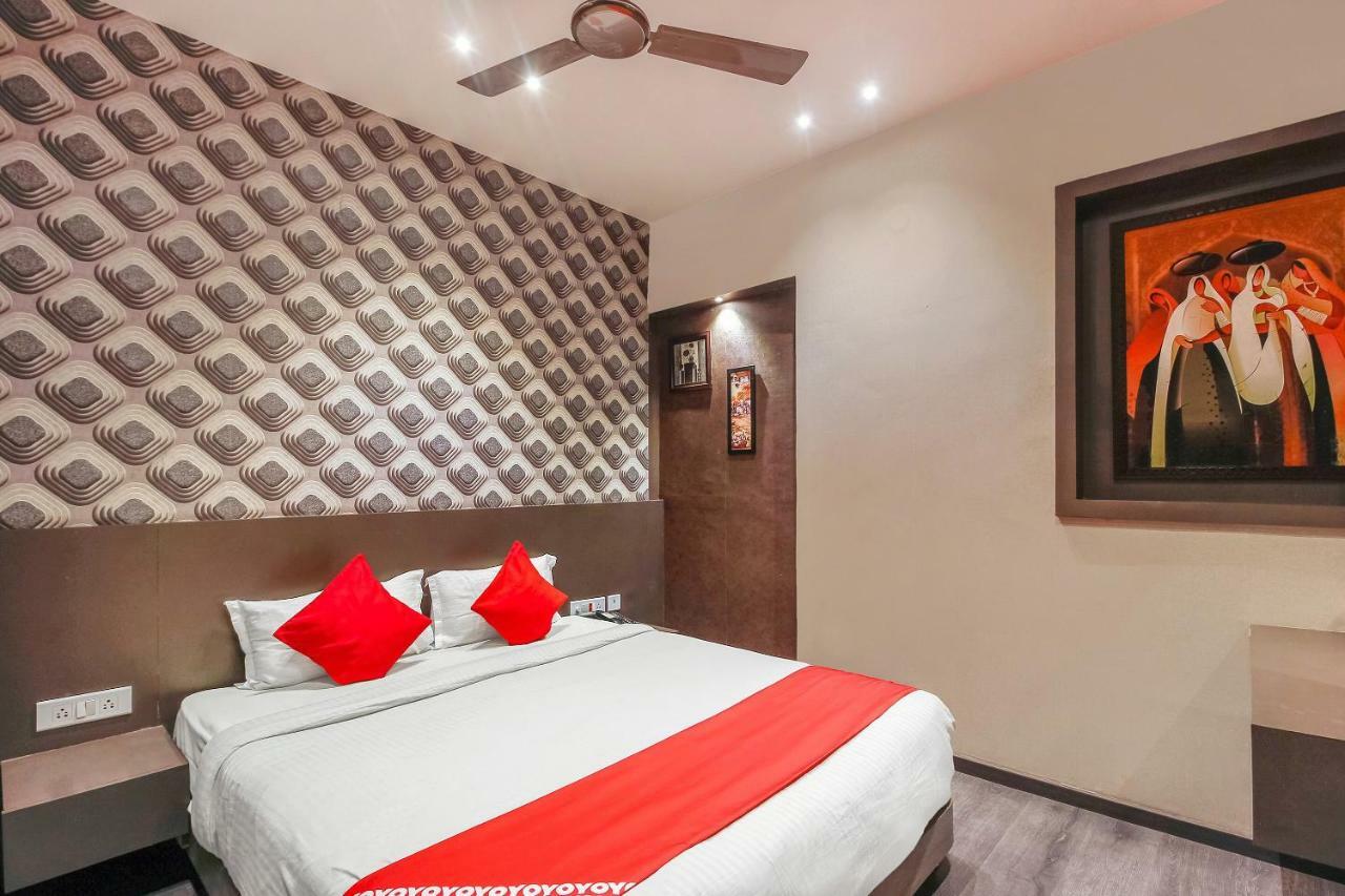 Oyo 26991 Stanza Luxurios Stay Zahirabad Exterior photo